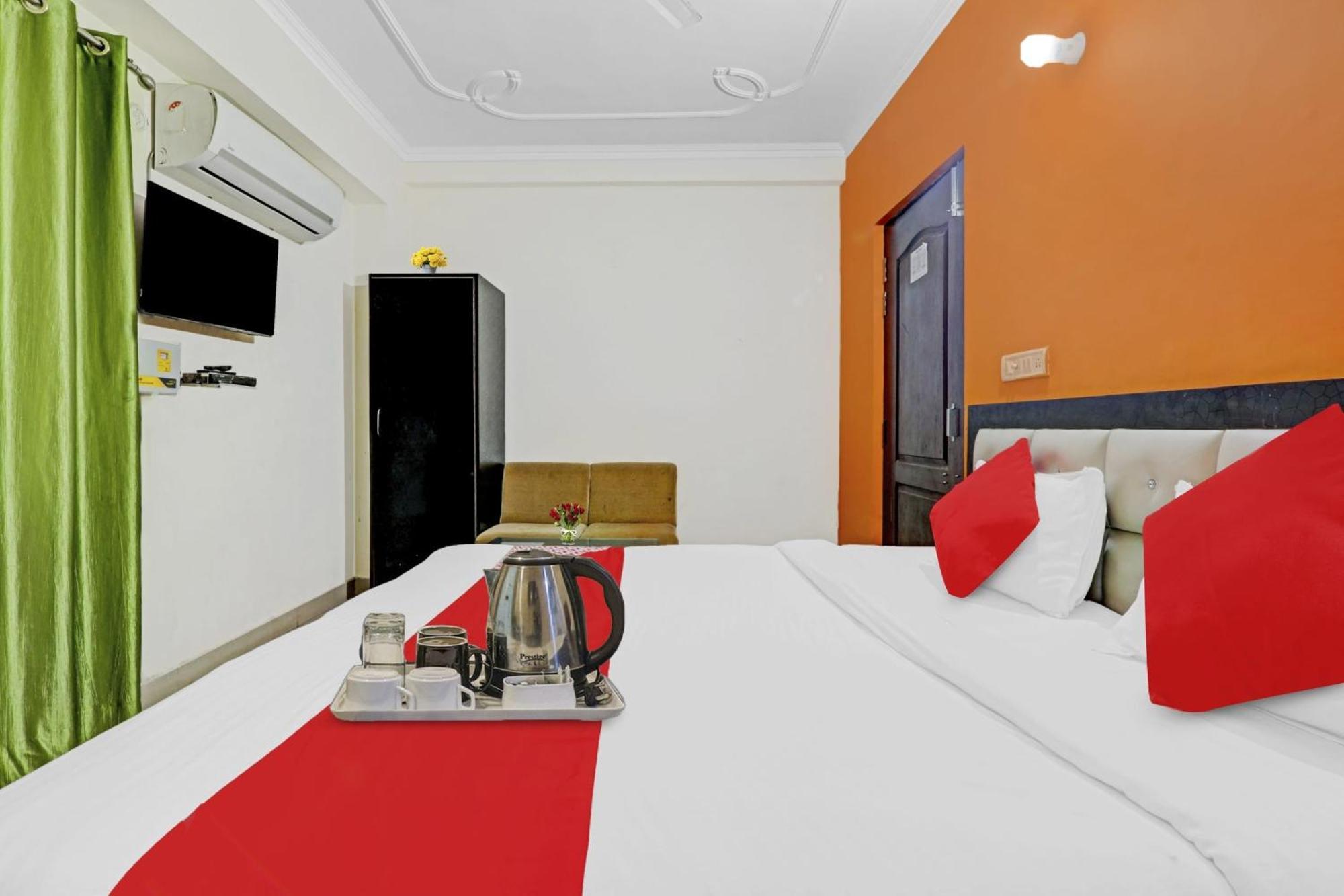 Hotel O J.D Palace Chinhat Dış mekan fotoğraf