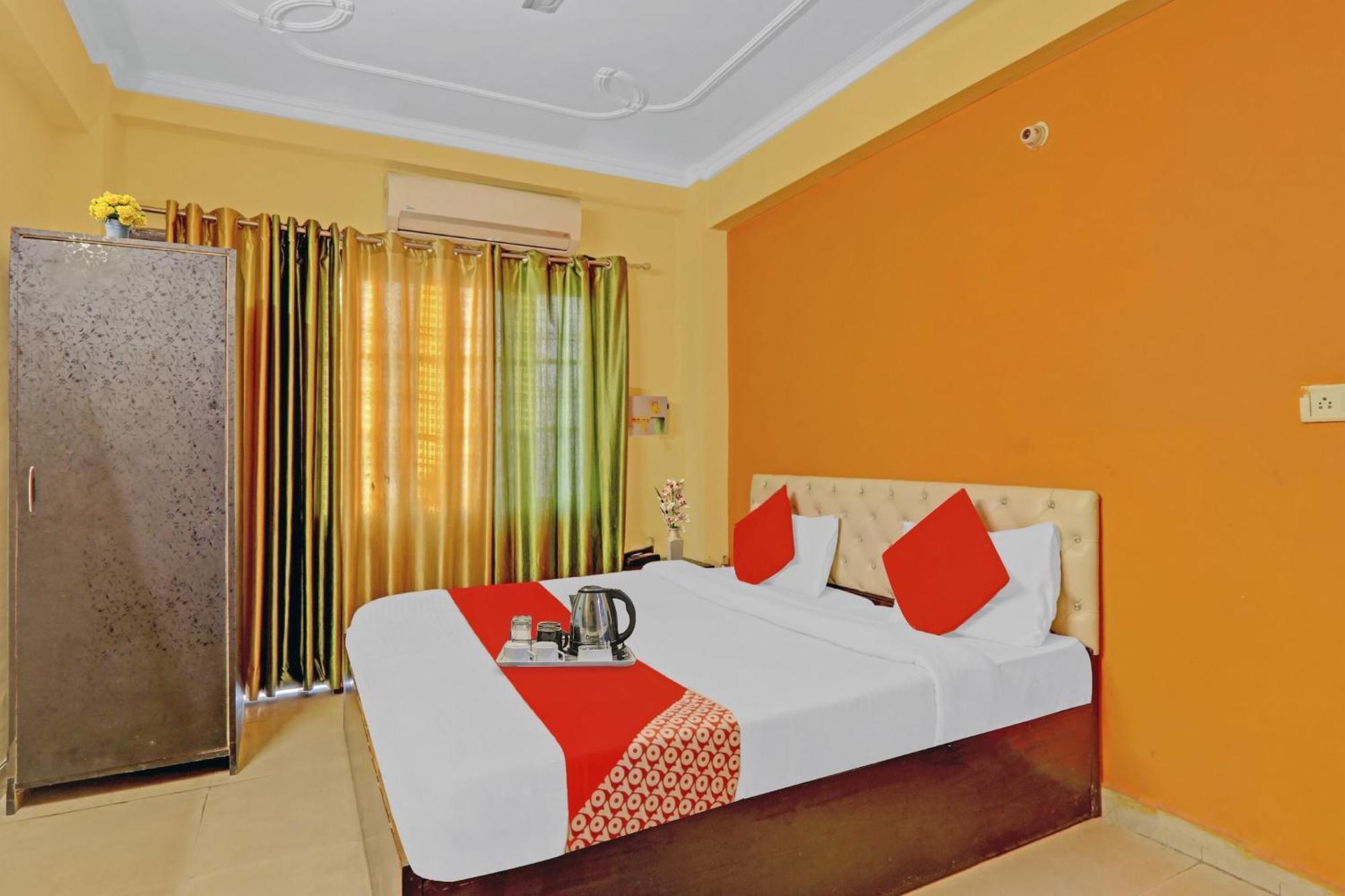 Hotel O J.D Palace Chinhat Dış mekan fotoğraf